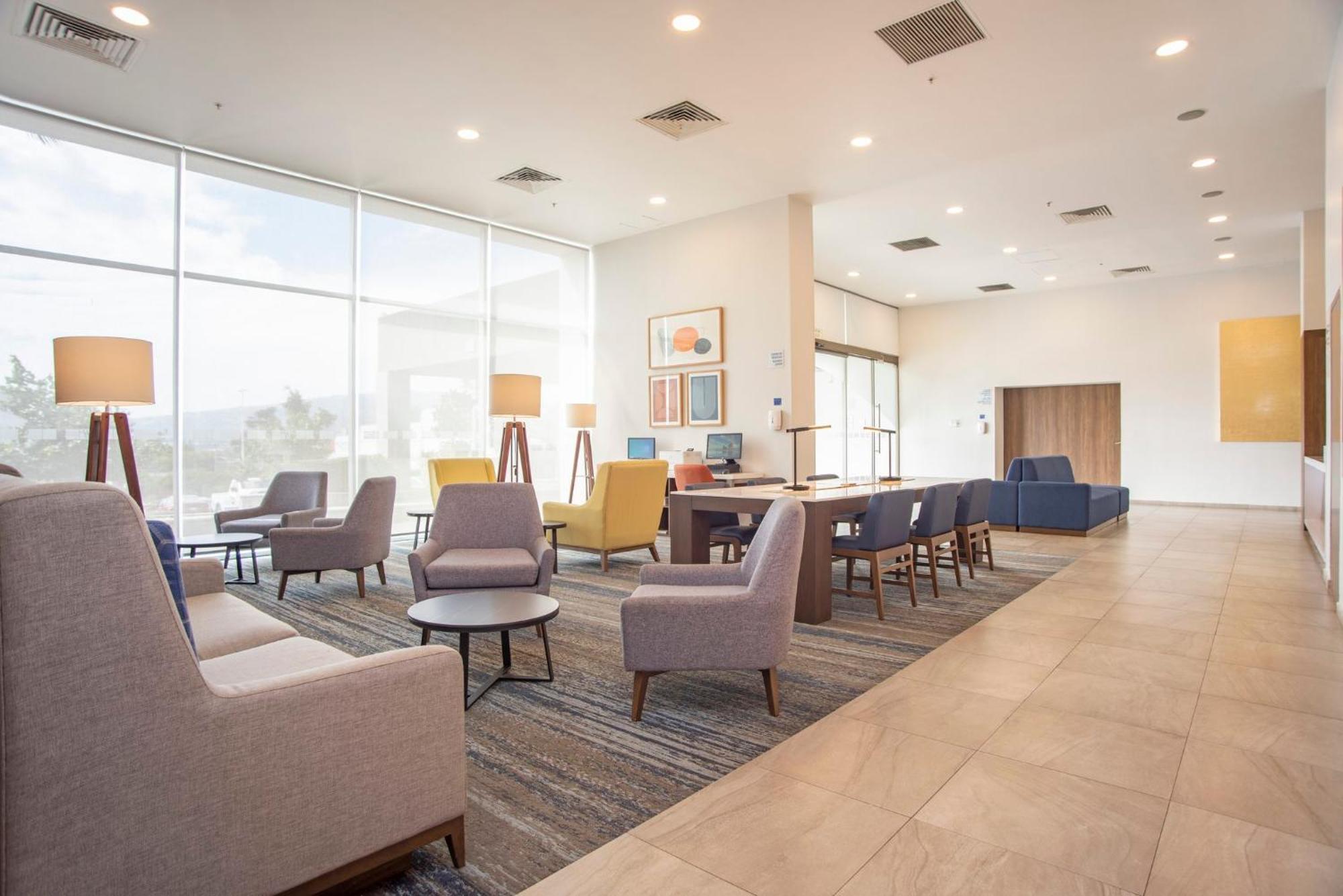 Express Guadalajara Iteso By Ihg Hotel