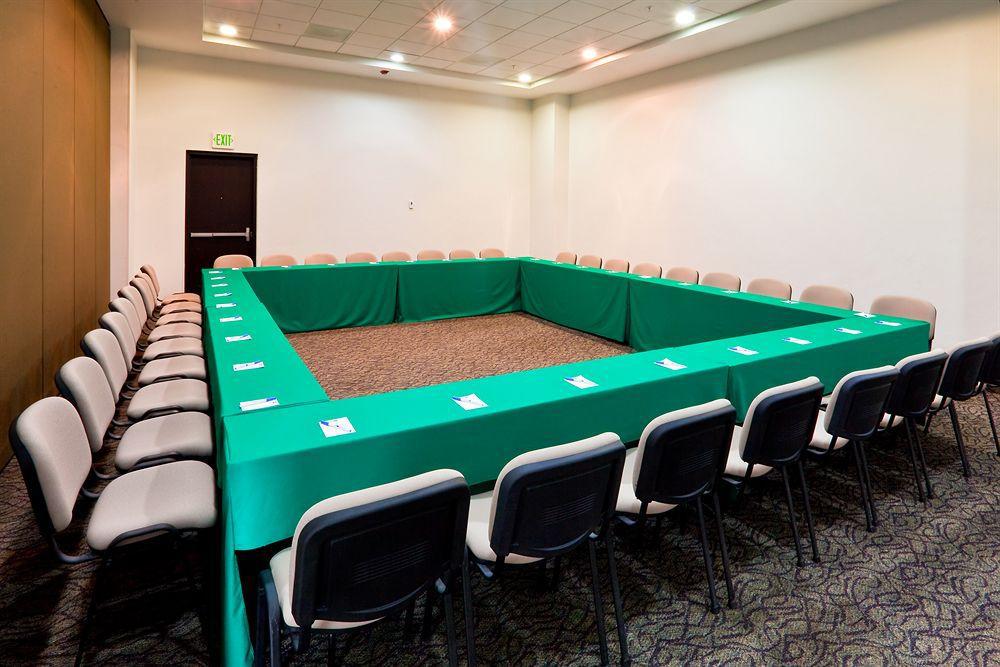 Express Guadalajara Iteso By Ihg