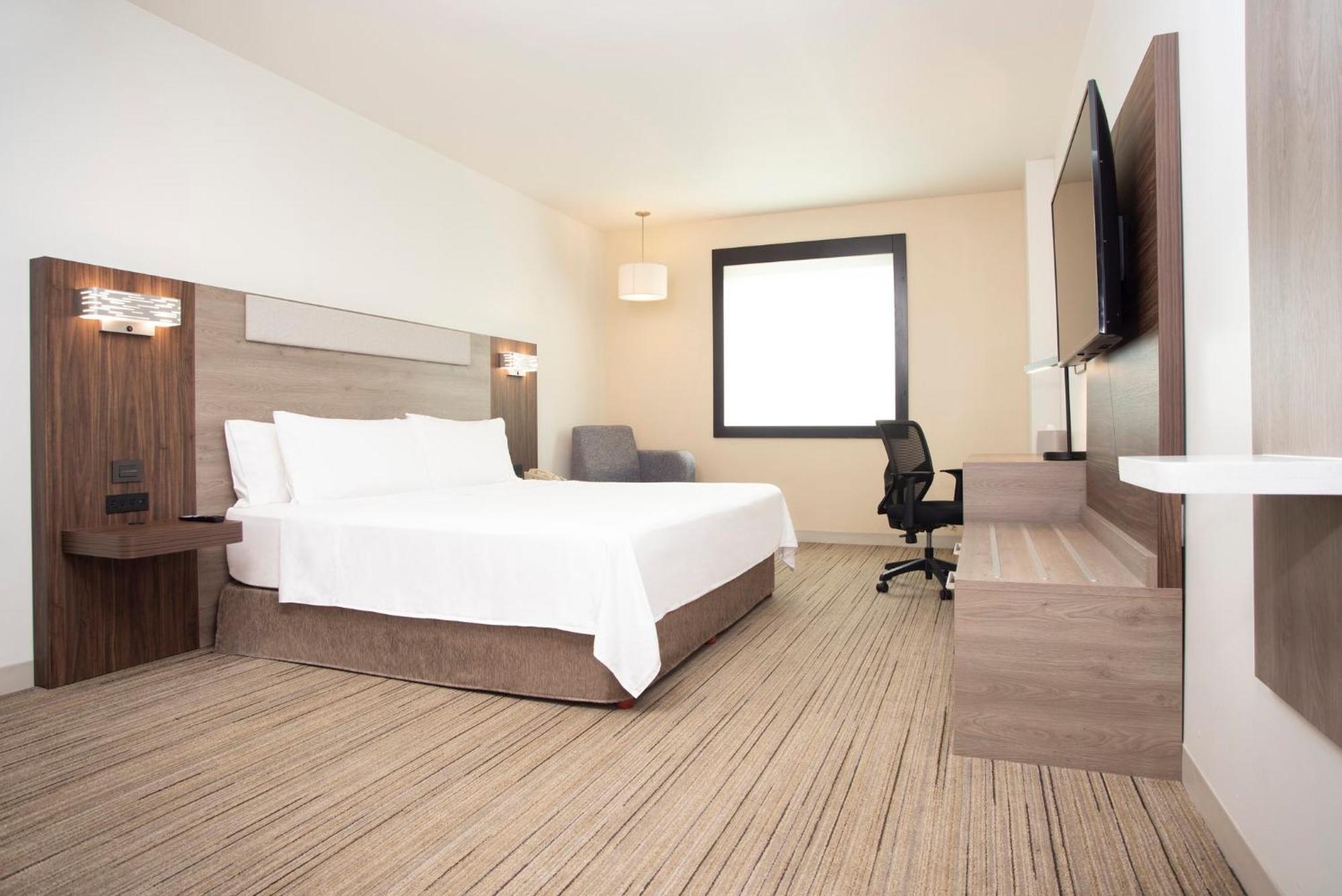 Express Guadalajara Iteso By Ihg